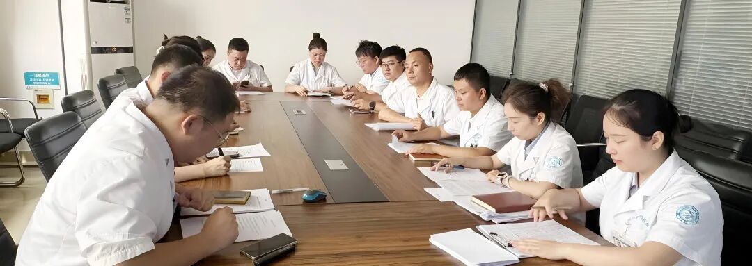 院讯|聚力提升管理服务质效、凝心共筑医疗健康高地——郑州誉美肿瘤医院召开 2025 年第二季度多委员会联席会议